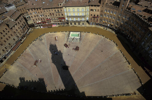 Preparing the Palio, Siena, Italy, market place - 00493HS