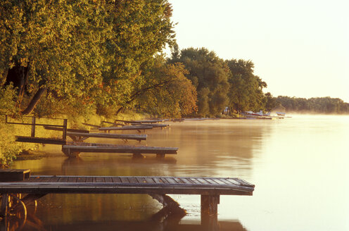 bootsanlegestelle, Rice Lake, Elmhirst`s Resort, Keene, Ontario, Kanada - 00325MS