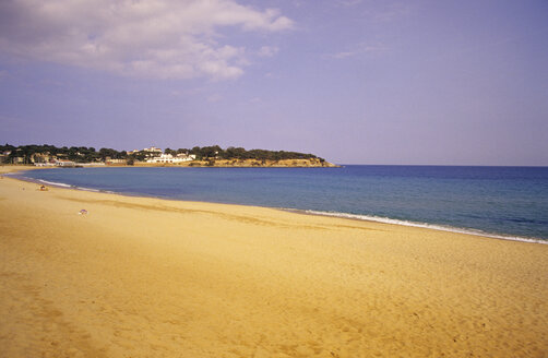 Spanien, Katalonien, Costa Brava, Sandstrand - MS01223