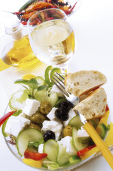 Griechischer Salat und Weißwein, gehobener Ausblick - 01112CS-U