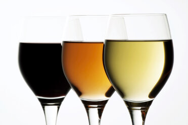 different wines, three glasses - 00221CS-U