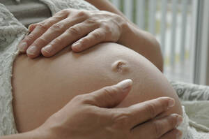 Schwangere Frau - CRF00572