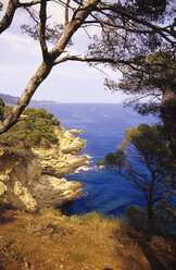 Spain, Catalonia, Costa Brava, view from sea from mountain top - MS01196