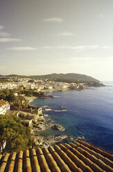 Spain, Catalonia, Costa Brava, city on beach - MS01188