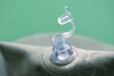 Valve of airbed, close-up - 00049MN