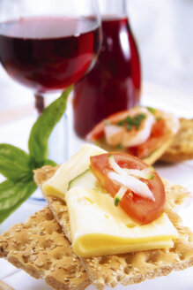 Crispbread with cheese and tomatoe - 02120CS-U