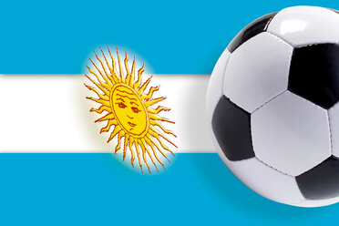 Fußball gegen die Flagge Argentiniens - 02589CS-U