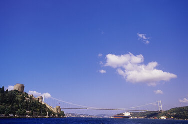 Istanbul, Schloss Rumeli Hisari, Bosporus und Sultan-Mehmet-Brücke, Türkei - MSF01568