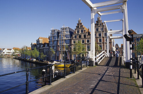 Leiden, Zugbrücke und Kanal, Zuid Holland, Niederlande - MSF01525