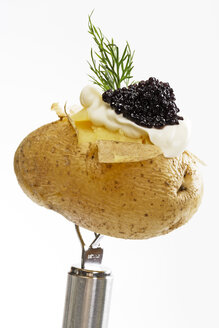 Potato with caviar, close-up - 02853CS-U