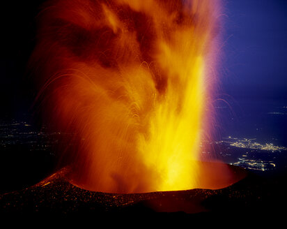 Hawaii, Bigil Island, volcano - RM00089