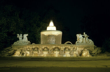 Deutschland, Bayern, München, Springbrunnen, Wittelsbacher Brunnen - GNF00716