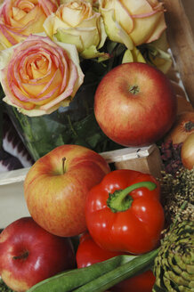 Vegetables apples and roses - 00005LRH-U