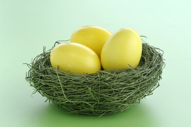 Easter eggs in nest - ASF01963