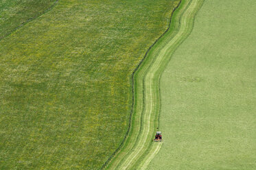 Tractor on meadow - HHF00275