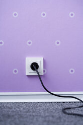 Electric plug in outlet - HOEF00056