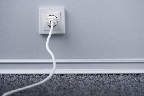 Electric plug in outlet - HOEF00054