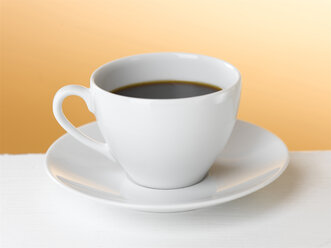 Coffee cup with saucer, close-up - KMF00087