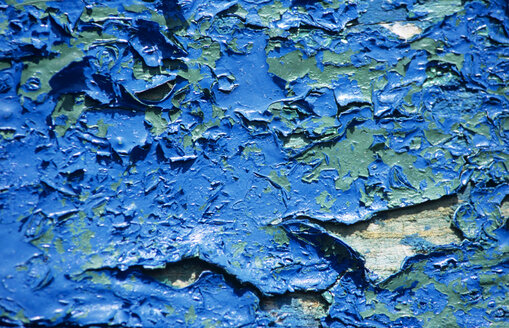 Spalling colour on boat - MOF00099