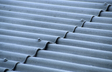 Corrugated sheet roof - MOF00088