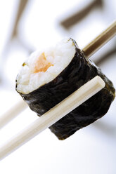 Maki-Sushi mit Lachs - 03699CS-U
