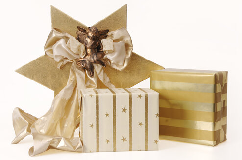 Christmas presents with bow and angel decoration - 00079LR-U
