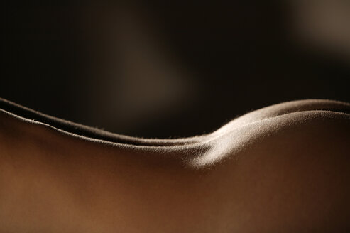 Woman's back, detail, close-up - KMF00130