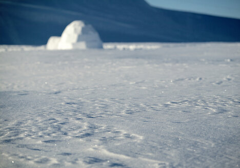 Switzerland, Toggenburg, traditional igloo in mountains - KM00156