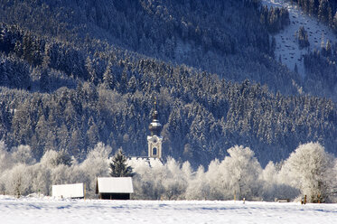 Österreich, Salzburger Land, Altenmarkt, Dorfkirche - HHF00470