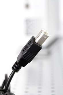 USB-Stecker und Kabel - 04624CS-U