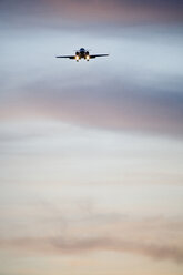 Aeroplane in flight, silhouette - RDF00218