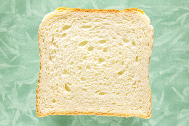 Slice of toast, close-up, elevated view - THF00373