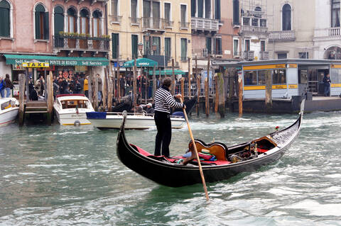 Italien, Venedig, Canale grande, Gondel, lizenzfreies Stockfoto