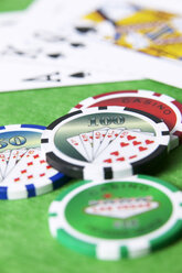 Gambling chips and cards, close-up - THF00408