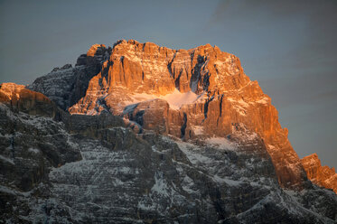 Italy, Dolomite alps, sunset - MRF00820