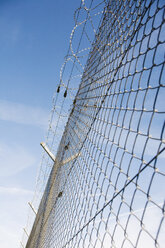 Protection fence. close-up - RDF00250