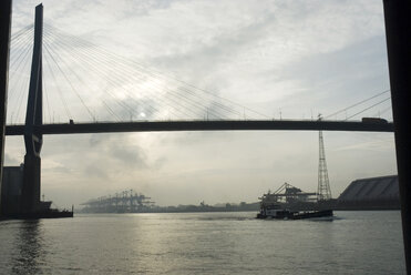 Germany, Hamburg, Koehlbrand bridge - NHF00290