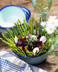 Salat aus Spargel und Roter Bete - CHKF00438