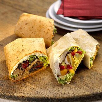 Wraps, gefüllt mit Hühnerfleisch - CHKF00430