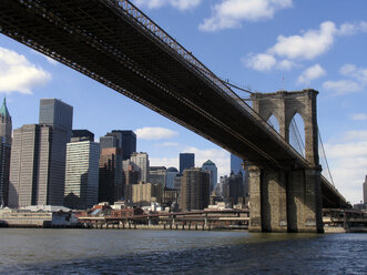 USA, New York, Brooklyn-Brücke - TLF00010