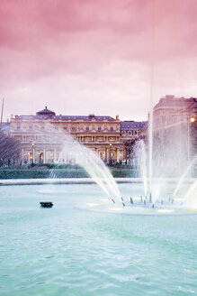 France, Paris, Jardin du Palais Royal, fountain - MSF02041
