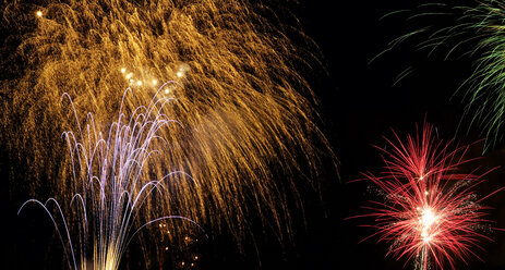 Fireworks, close-up - THF00596