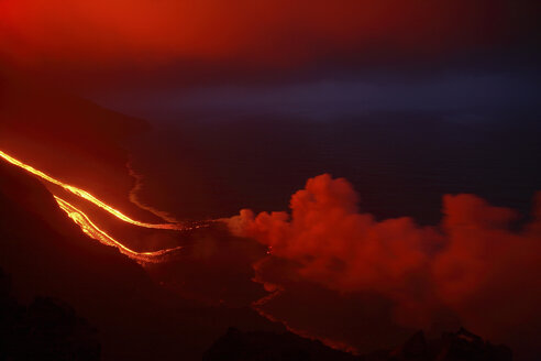 Italy, Stromboli volcano, eruptions - RM00160
