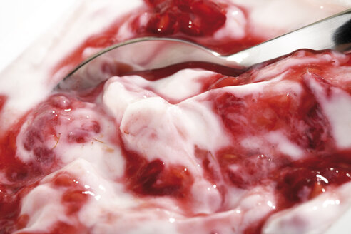 Raspberry cream, close-up - 06880CS-U