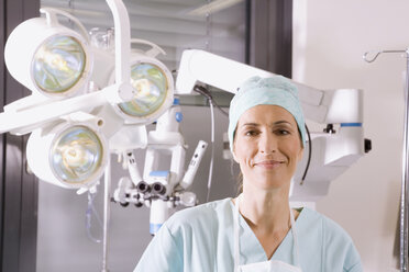 Female Surgeon in Operating Room - WESTF05648