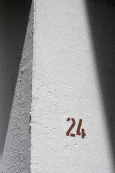 House number 24, close-up - TL00128
