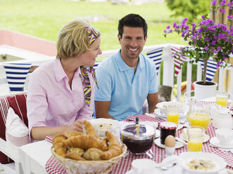 Couple at breakfast table - WESTF06114