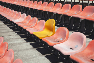 Leere Sitze im Stadion - TCF00110