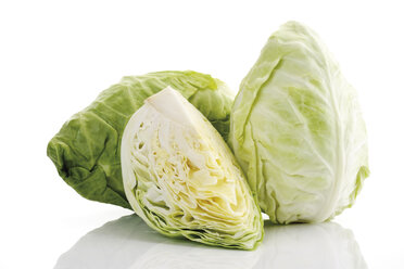 Slices of pointed cabbages, close-up - 07633CS-U