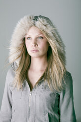 Woman, winter-fashion, portrait - MFF00357
